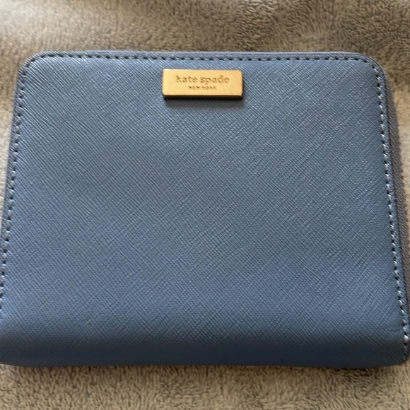 Kate Spade Blue Saffiano Leather Wallet Like New! - Picture 8 of 9